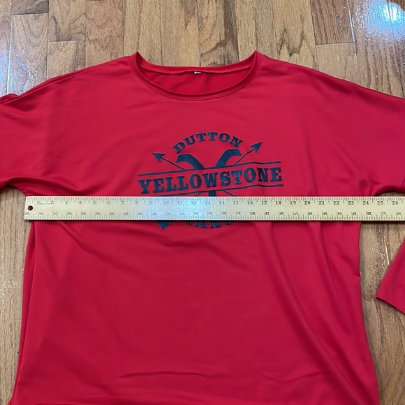 Women’s Size XL Lightweight long sleeve top Dutton Yellowstone Ranch Red Black - Picture 3 of 14